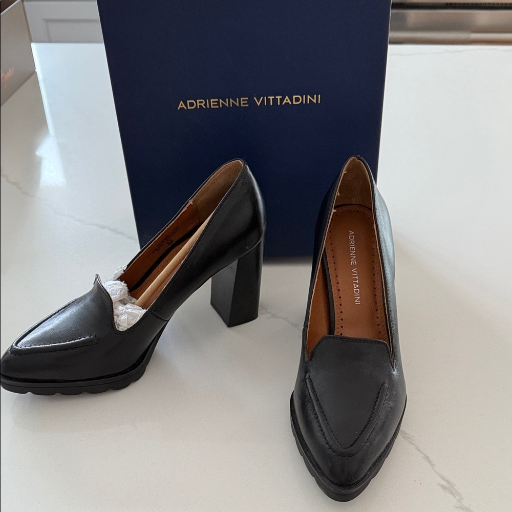 Adrienne Vittadini Black Leather Chunky Heel Pumps